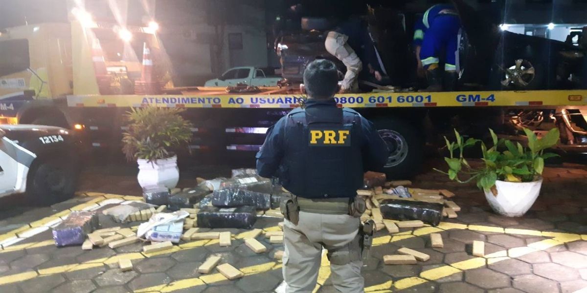 Após acompanhamento tático, PRF apreende veiculo furtado carregado com maconha na BR-369