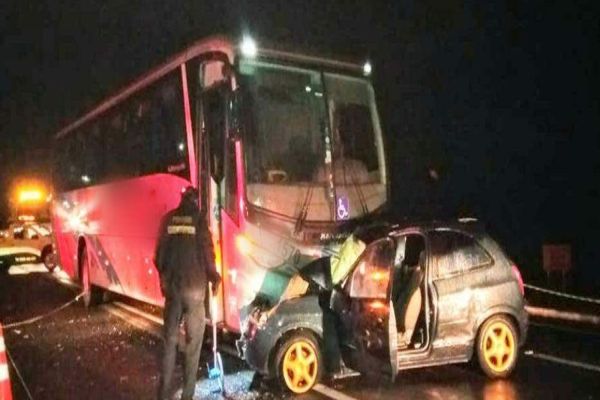 Homem morre após acidente entre ônibus e carro em Santa Terezinha de Itaipu