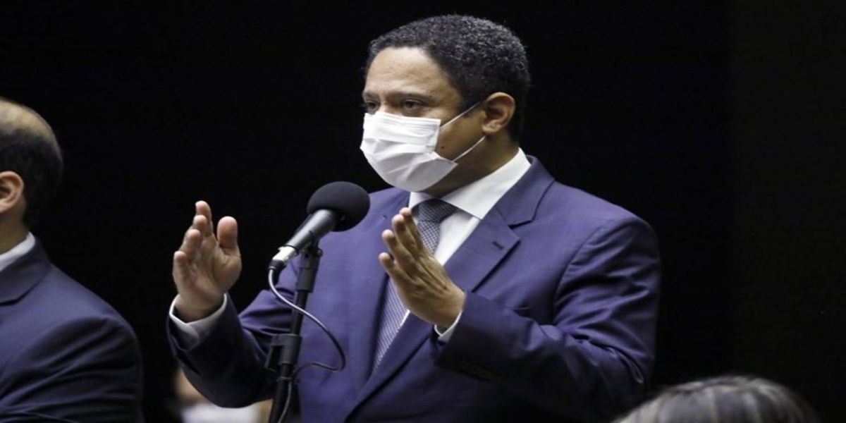 Plenário pode votar hoje MP sobre benefício a trabalhador com salário reduzido