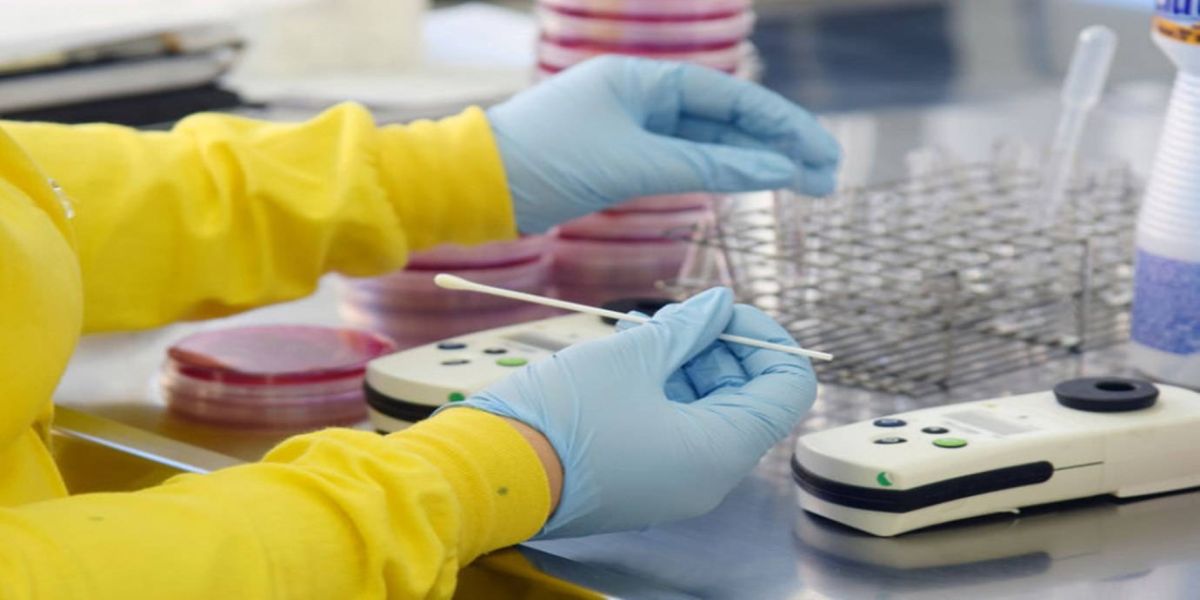 Laboratórios e Farmácias devem comunicar em tempo real resultados de exames à Secretarias de Saúde