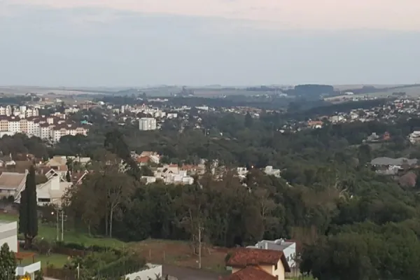 Foto relacionada a notícia: Tempo fica estável nesta quinta-feira em Cascavel