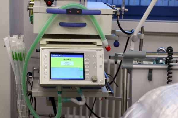 Petrobras e IBP vão financiar projetos de ventiladores pulmonares