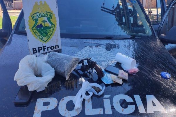 BPFron apreende armas e drogas em Santa Cruz do Monte Castelo