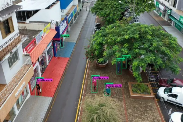 Foto relacionada a notícia: Startup usa inteligência artificial em drones para identificar riscos de contaminação pela Covid-19