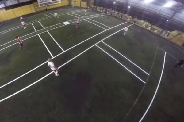 Curitibanos criam futebol sem contato para jogar durante a pandemia; assista