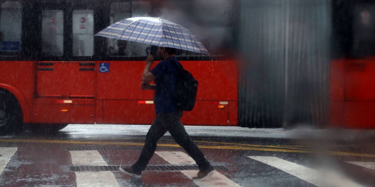 Maio teve mais chuva, mas Paraná mantém emergência hídrica