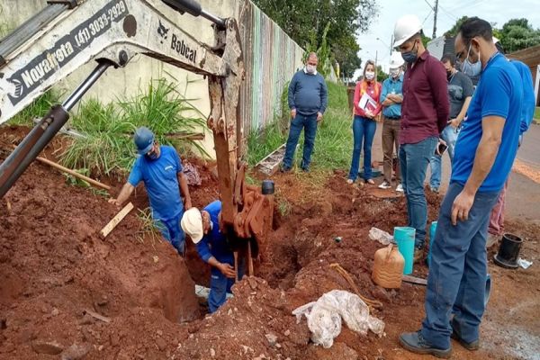 Imagem referente a notícia: Obras de implantação: Bairro Lago Azul começa a receber água tratada