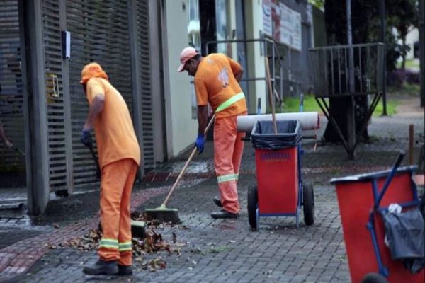 Vereador pede que trabalhadores da limpeza urbana sejam vacinados contra H1N1