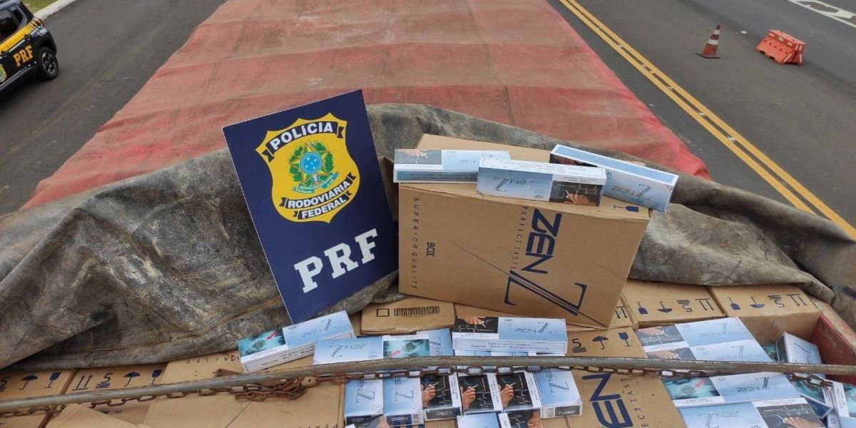 Em operação conjunta, PRF e RF apreende R$ 1,6 milhão em cigarros contrabandeados em Irati