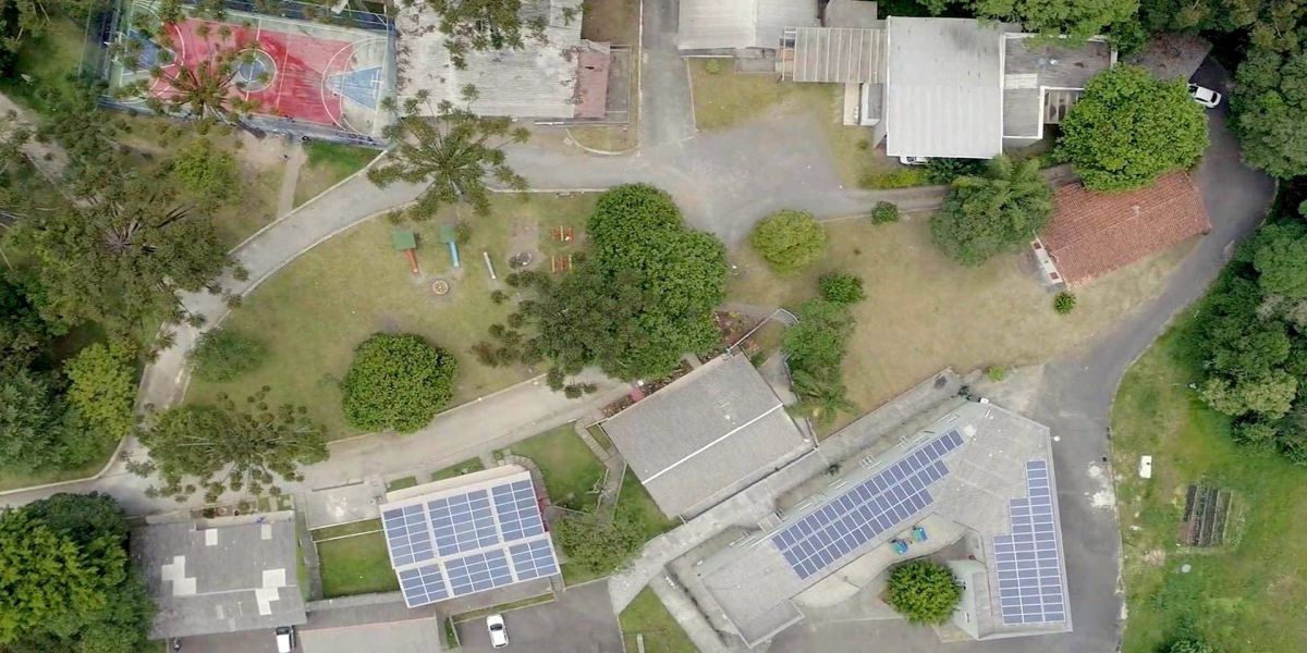 Copel implanta energia solar em ONG que acolhe crianças e adolescentes