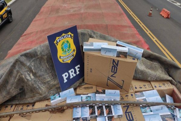 Em operação conjunta, PRF e RF apreende R$ 1,6 milhão em cigarros contrabandeados em Irati
