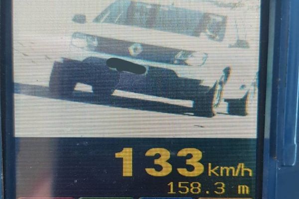 Automóvel é flagrado a 133 quilômetros por hora na PR-180, em Cascavel