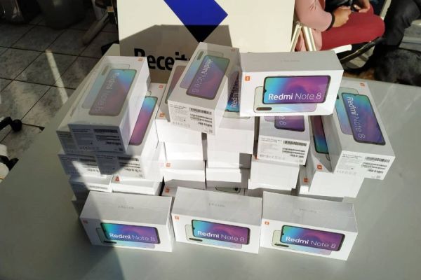 Receita Federal de Cascavel apreende veiculo com celulares contrabandeados avaliados em R$ 30 mil