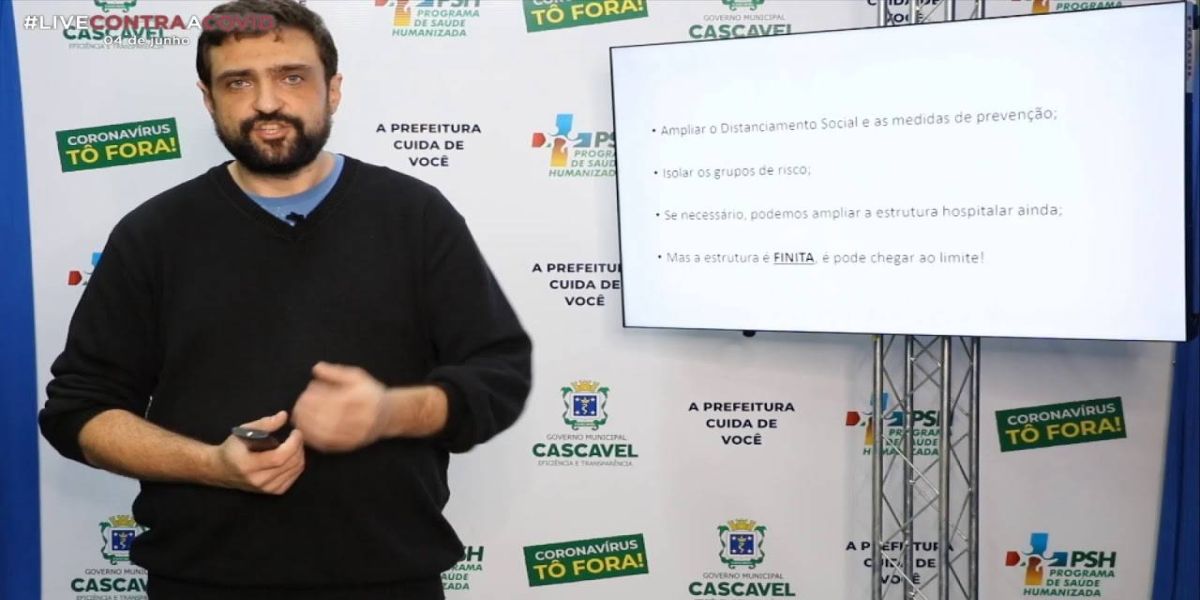 Thiago Stefanello explica a situação dos leitos de Cascavel