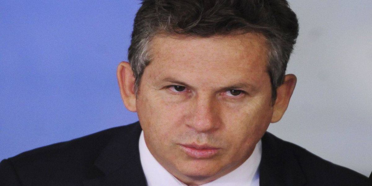 Governador de Mato Grosso testa positivo para covid-19