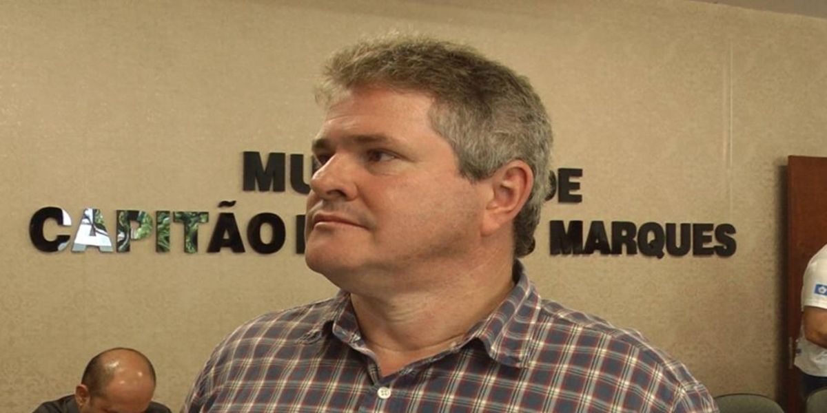 Depois de polêmica, Quadri cancela contrato emergencial de publicidade