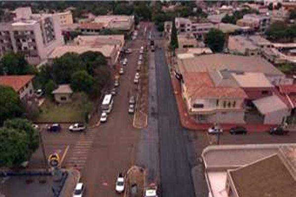 Prefeitura de Corbélia realiza recapeamento na Avenida Santa Catarina