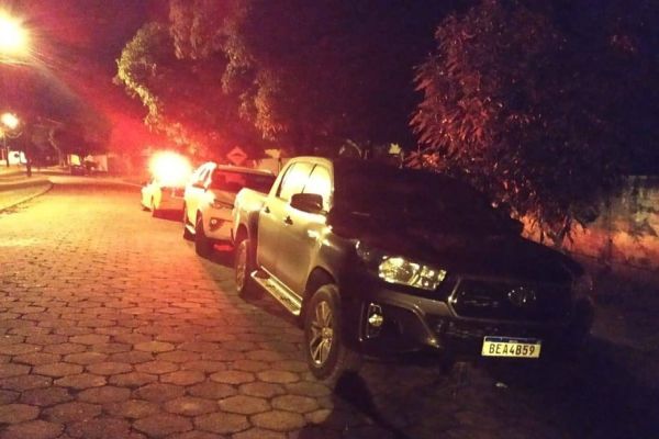 Após roubo em Terra Roxa, PM de Guaíra recupera duas Hilux