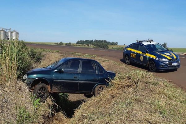 PRF atende acidente de trânsito na BR-163 em Guaíra (PR) com condutor sem habilitação