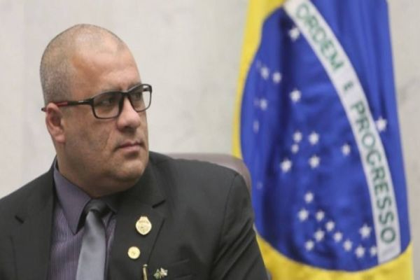 Por que as IES do Paraná ainda não iniciaram o EaD?