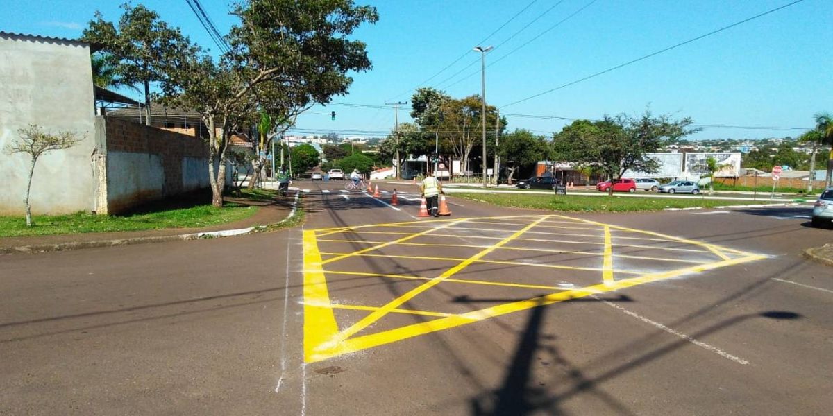 Yellow Box: Condutores devem ficar atentos à nova sinalização da Pe. Ricardo com Antônio José Elias