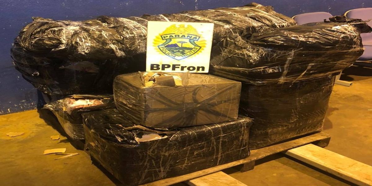 BPFron apreende em Foz do Iguaçu, mercadorias que seriam contrabandeadas para o Paraguai