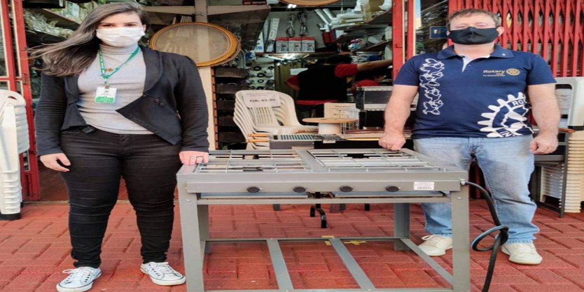 Rotary Paz Cascavel faz doação de fogão industrial para o Hospital de Campanha Nei Senter Martins