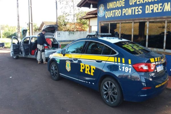 PRF prende indivíduo, em Marechal Cândido Rondon, que transportava maconha e skank