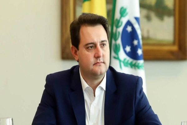 Em novo decreto, governador restringe venda de bebida alcoólica em todo o Paraná