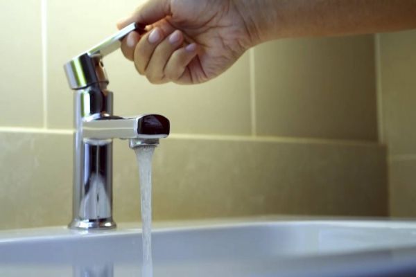 Pane elétrica na captação afeta o abastecimento em 7 bairros de Cascavel