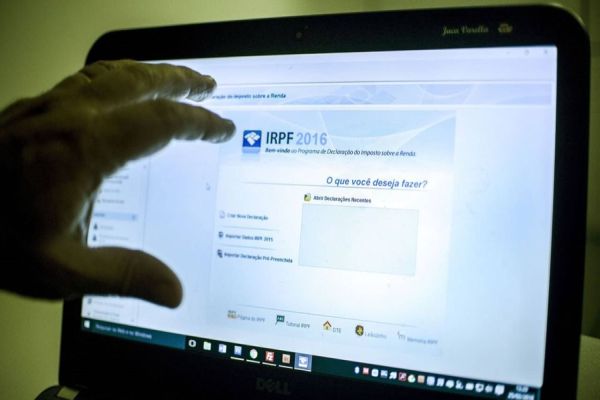 Receita investiga esquema de fraude na restituição do Imposto de Renda