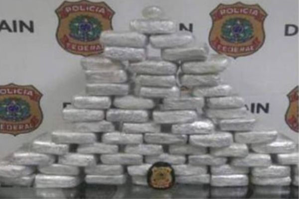 Polícia Federal deflagra Operação Fratis na cidade de Foz do Iguaçu/PR na manhã desta segunda-feira