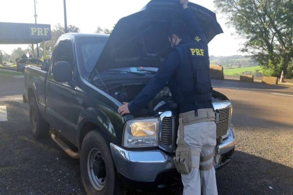Operação Tamoio II: PRF recupera caminhonete roubada há dois dia no Paraná