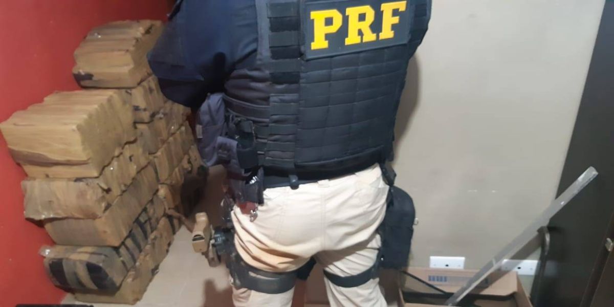 PRF apreende grande quantidade de maconha em Tibagi nos Campos Gerais