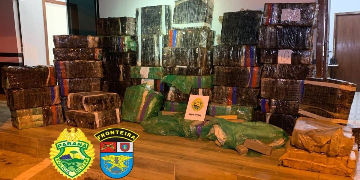 BPFron apreende mais de uma tonelada de maconha em meio a carga de bobinas em Céu Azul