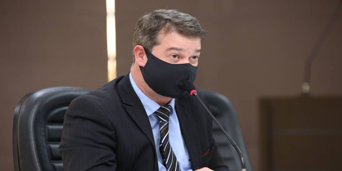Brugnerotto pede ampliação do horário de atendimento de bancos e comércio