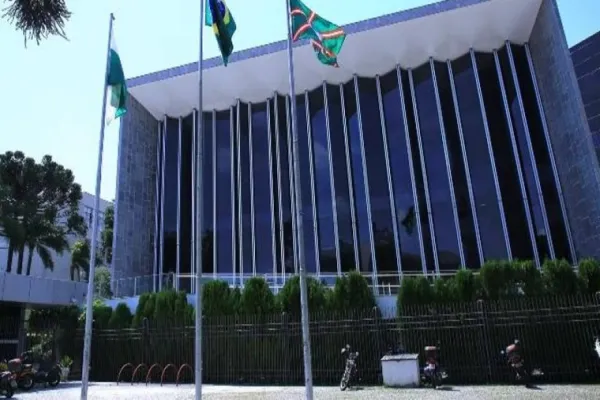 Foto relacionada a notícia: TCE abre o olho para cargos comissionados da Assembleia