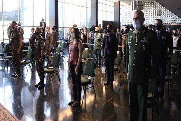 Soldado morto em Guaíra recebe homenagem