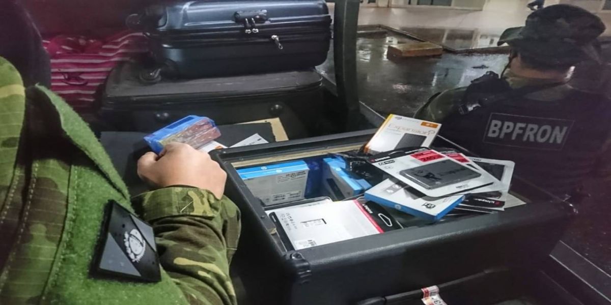 Operação Hórus: BPFron apreende eletrônicos em ônibus na rodoviária de Medianeira