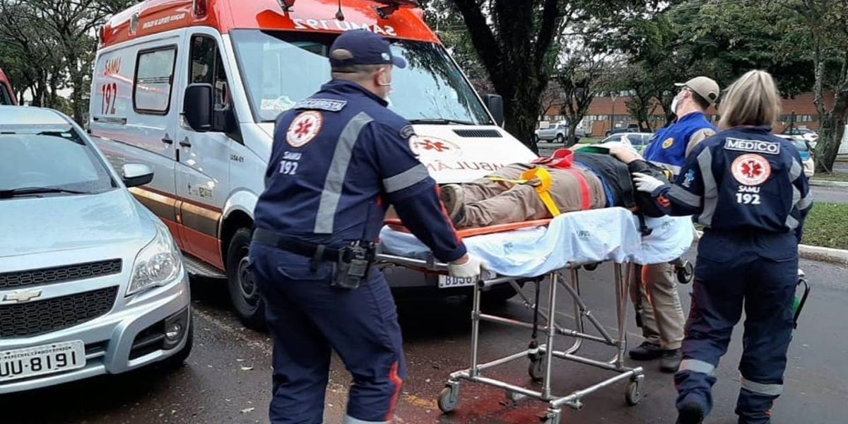 Homem sofre queda de seis metros enquanto consertava uma goteira em Cascavel