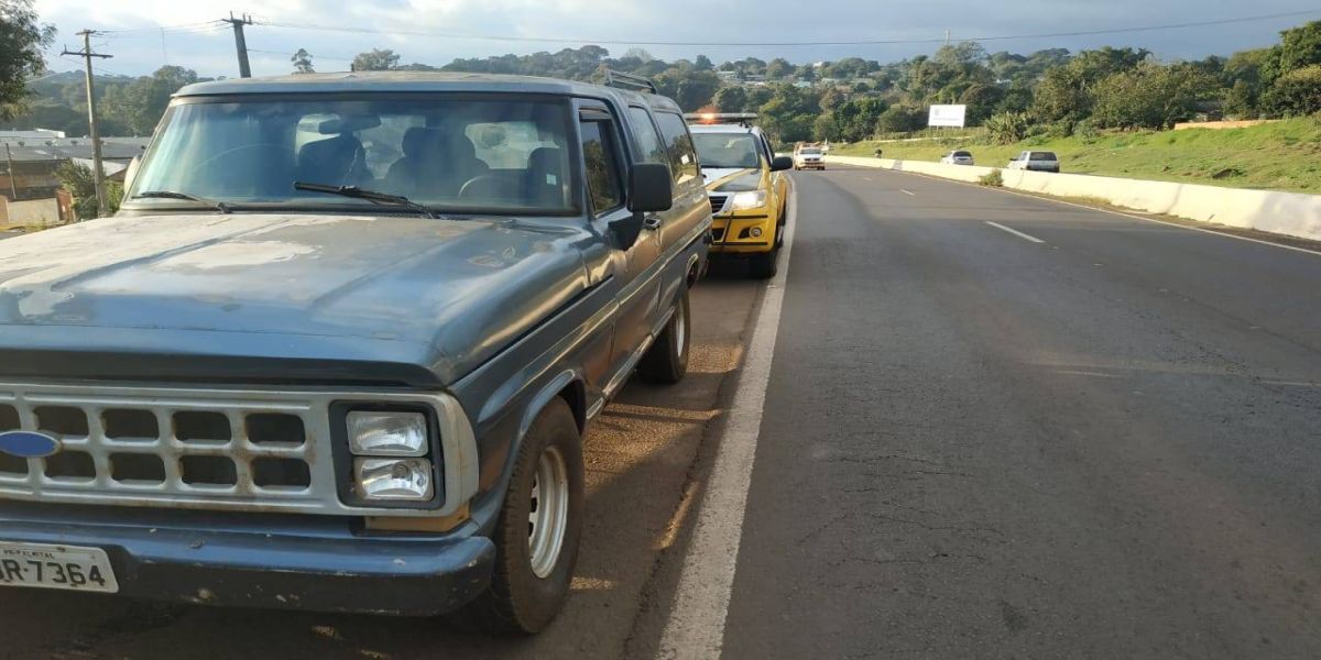 Operação Metrópolis: PRE recupera veículo com alerta furto/roubo