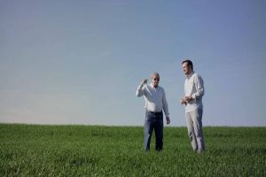 Imagem referente a notícia: Ratinho Junior sanciona lei que prevê aumento do investimento em conectividade rural