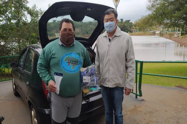 Cooperativas de catadores recebem EPIs