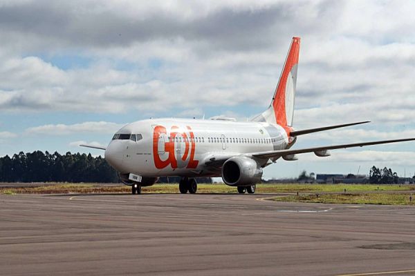 Imagem referente a notícia: Aeroporto de Cascavel volta a receber voos regulares após 95 dias sem movimentação de passageiros