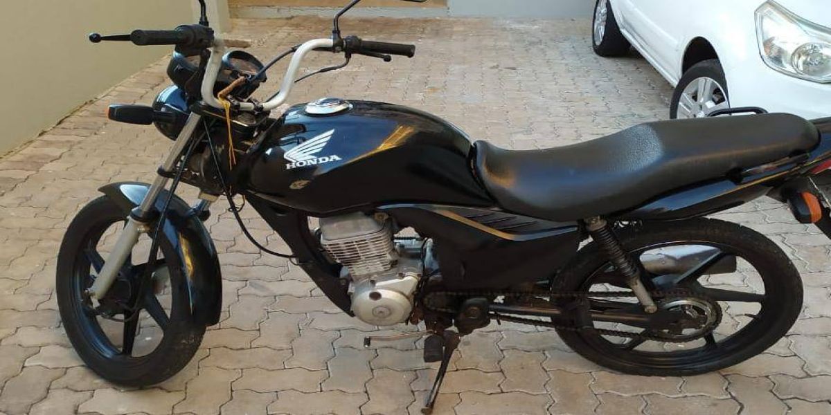 Homem é preso em flagrante pelo GDE por furto de motocicleta em Cascavel