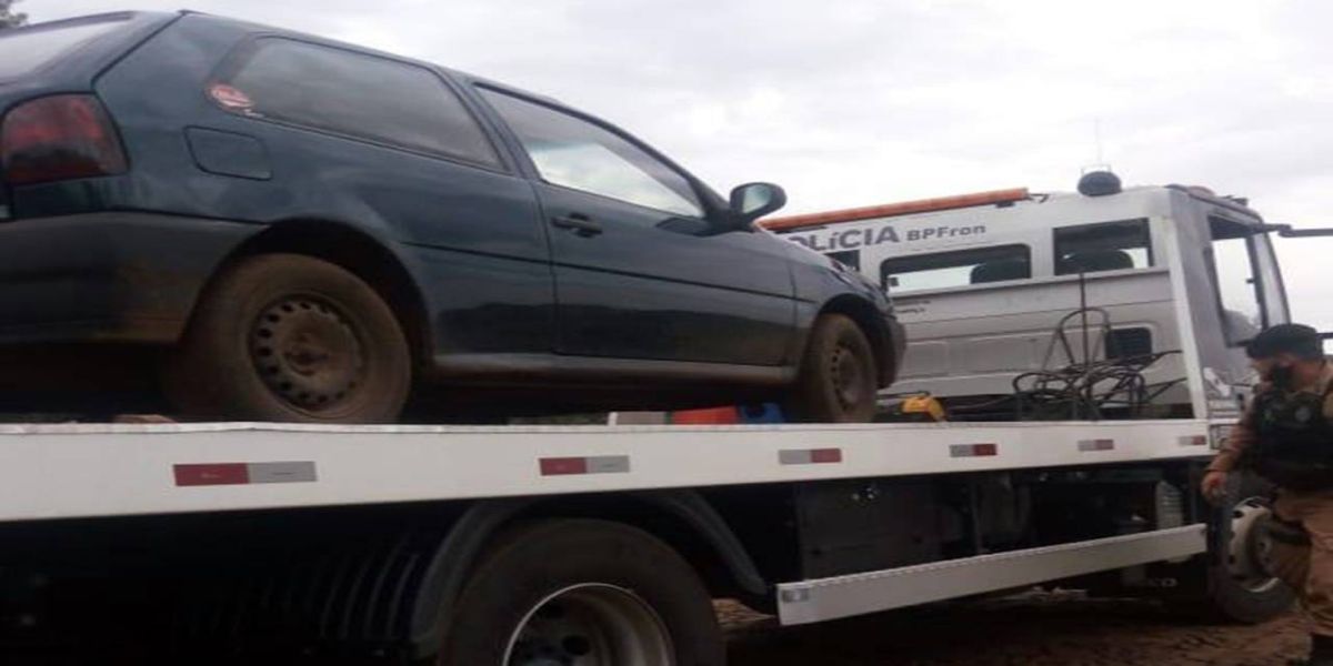 BPFRON realiza a apreensão de veículo carregado com vinhos contrabandeados da Argentina