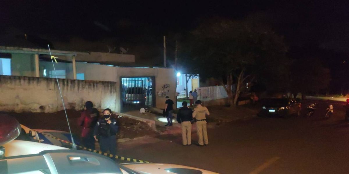 Jovem é assassinato no Bairro Floresta