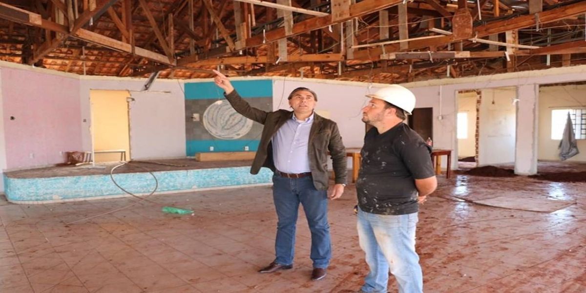 Prefeito Leonir visita obras da nova capela mortuária de Boa Vista da Aparecida