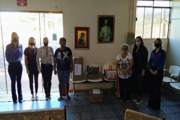 OAB-Cascavel e Quinta de Oliva fazem doações da campanha “Pizza do Bem”