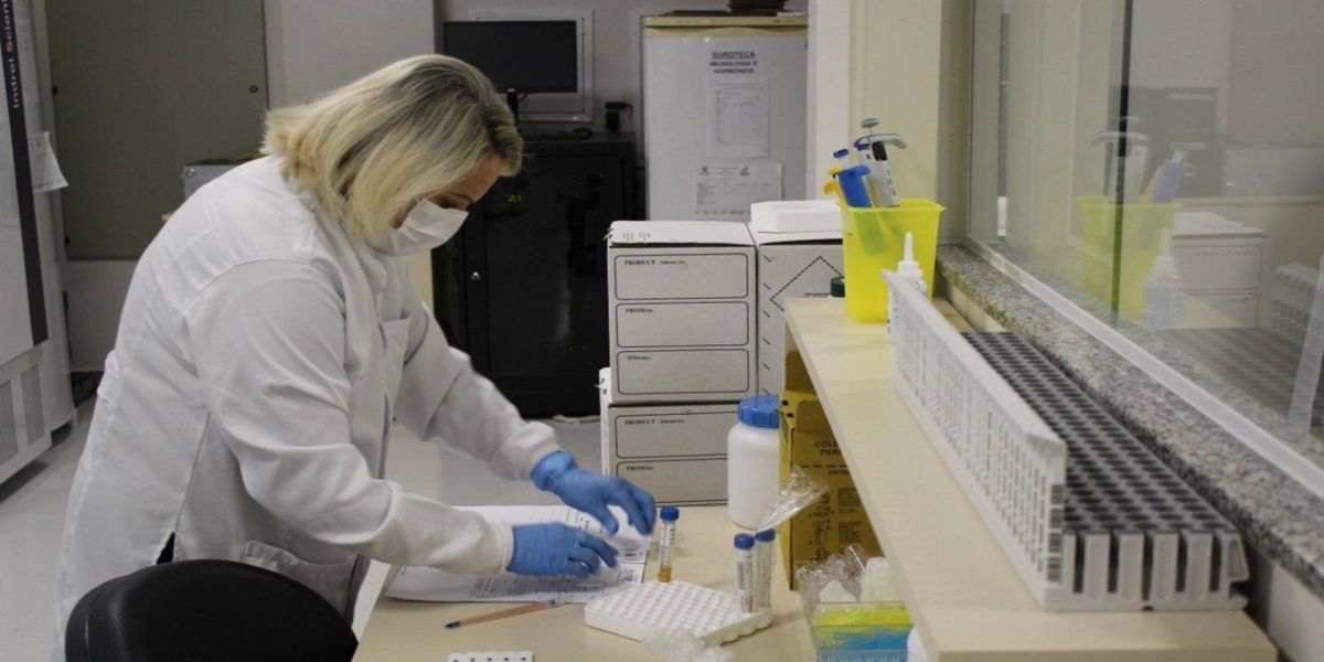 Estratégias adotadas ainda em fevereiro ajudaram a evitar possível colapso do sistema de saúde